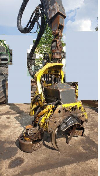 John Deere 1270E 6W - Forestry harvester: picture 4 John Deere 1270E 6W - Forestry harvester: picture 4