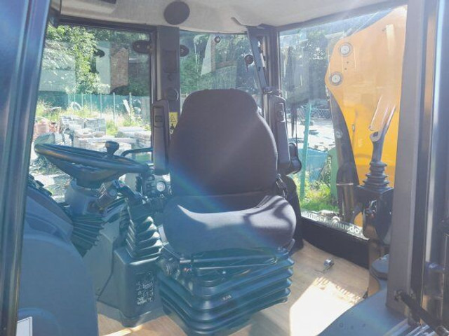 Mecalac TLB 990 - Backhoe loader: picture 3 Mecalac TLB 990 - Backhoe loader: picture 3