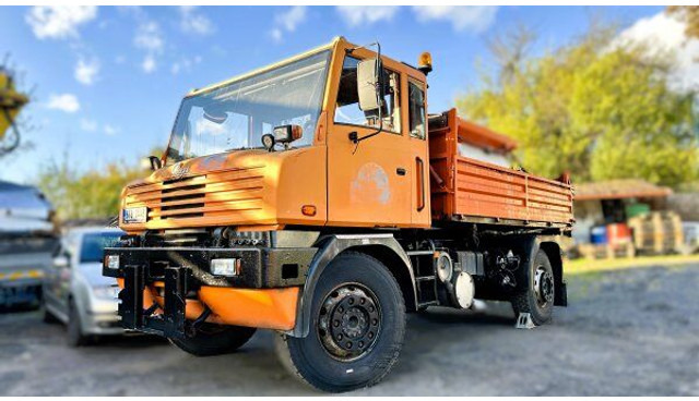 Praga 4x4 komunal NTS 265 + sypač - Tipper: picture 1 Praga 4x4 komunal NTS 265 + sypač - Tipper: picture 1