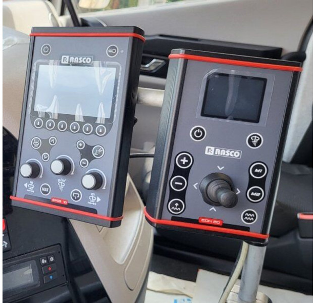 RASCO Solid LLB 4500 (+Kubota diesel) - Sand/ Salt spreader: picture 4 RASCO Solid LLB 4500 (+Kubota diesel) - Sand/ Salt spreader: picture 4