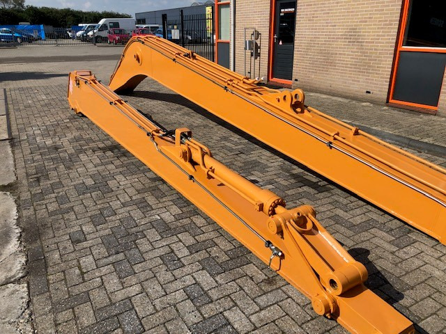 CASE CX210B/CX210C Long reach front - Boom for Excavator: picture 4 CASE CX210B/CX210C Long reach front - Boom for Excavator: picture 4