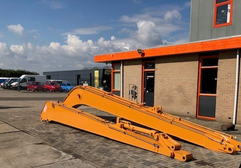 CASE CX210B/CX210C Long reach front - Boom for Excavator: picture 2 CASE CX210B/CX210C Long reach front - Boom for Excavator: picture 2