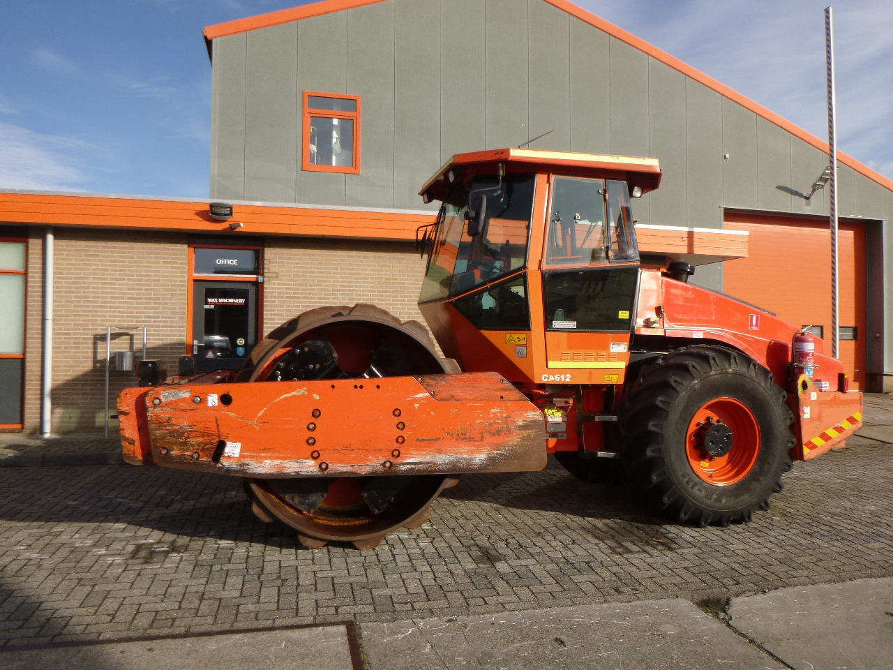 DYNAPAC CA612PD - Compactor: picture 4 DYNAPAC CA612PD - Compactor: picture 4