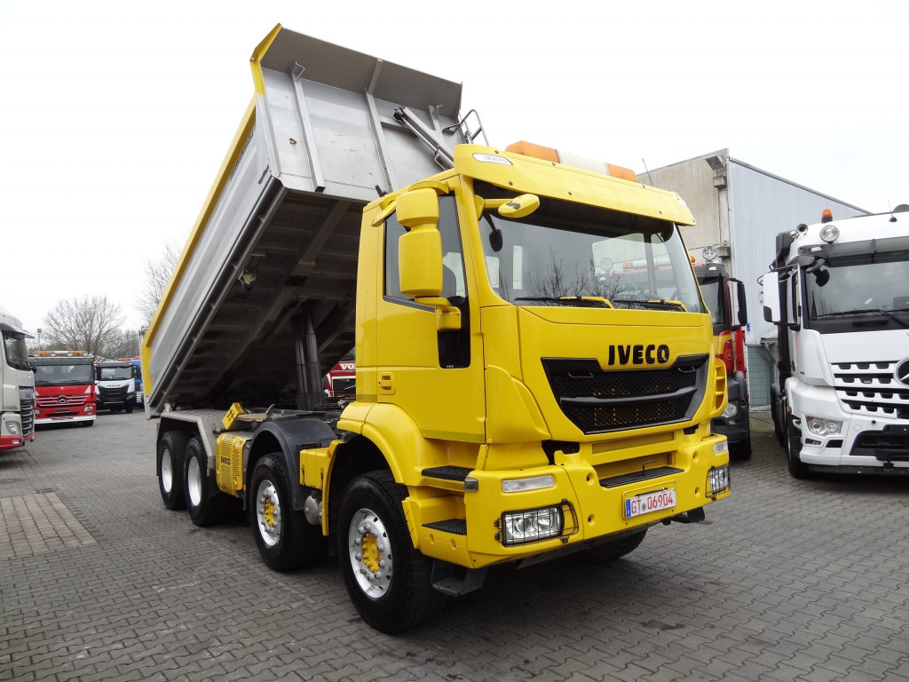 Iveco Trakker 450 8X4 Meiller on lease Iveco Trakker 450 8X4 Meiller: picture 8
