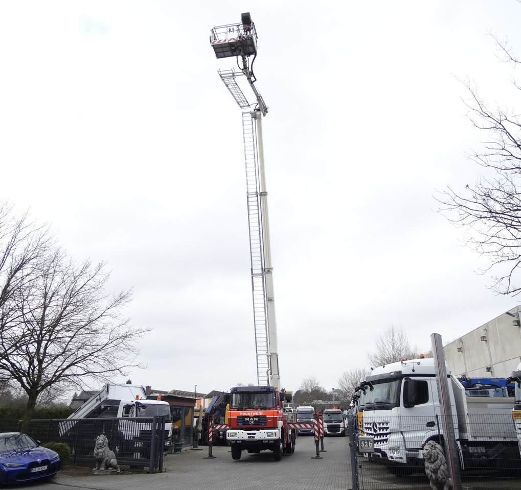 Truck mounted aerial platform MAN FE 410 6X6 Feuerwehr Vema Lift 32 Meter: picture 14