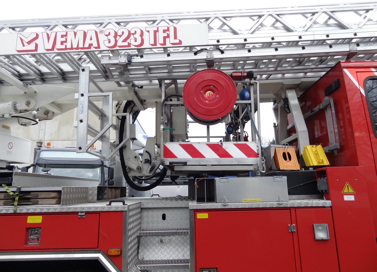 Truck mounted aerial platform MAN FE 410 6X6 Feuerwehr Vema Lift 32 Meter: picture 6