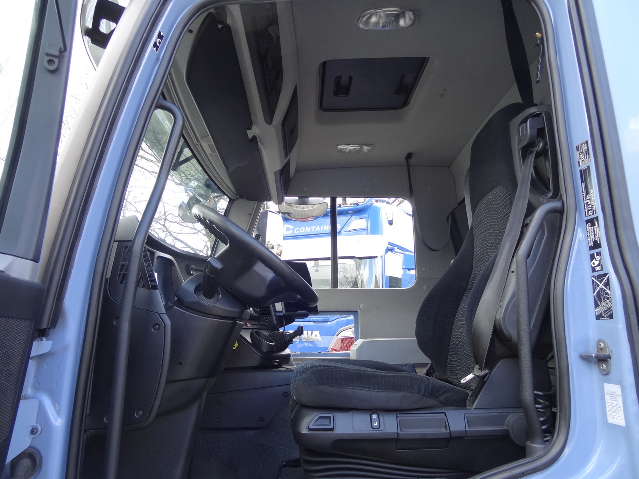 Mercedes-Benz Actros 2533 6X2 HMF 1820 Langmaterial - Dropside/ Flatbed truck, Crane truck: picture 4 Mercedes-Benz Actros 2533 6X2 HMF 1820 Langmaterial - Dropside/ Flatbed truck, Crane truck: picture 4