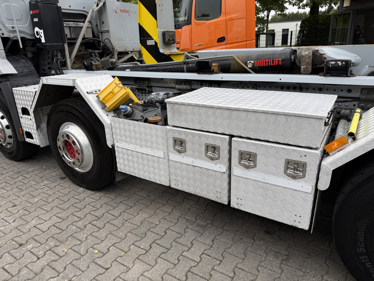 Mercedes-Benz Arocs 3245 K 8X4 Haken - Hook lift truck: picture 3 Mercedes-Benz Arocs 3245 K 8X4 Haken - Hook lift truck: picture 3