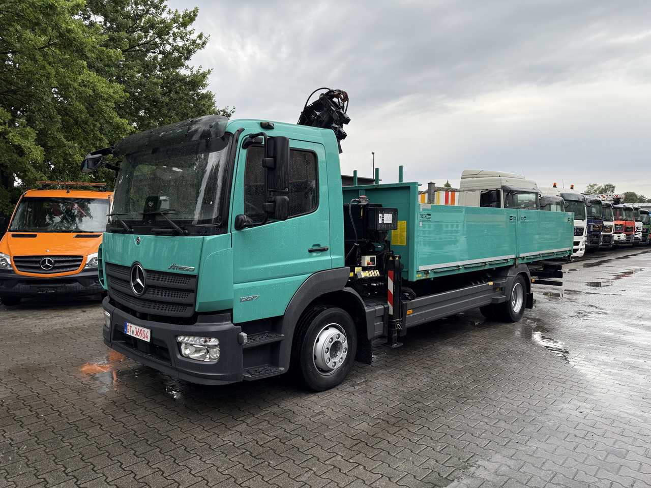 Dropside/ Flatbed truck, Crane truck Mercedes-Benz Atego 1227 Kran MKG 96: picture 10