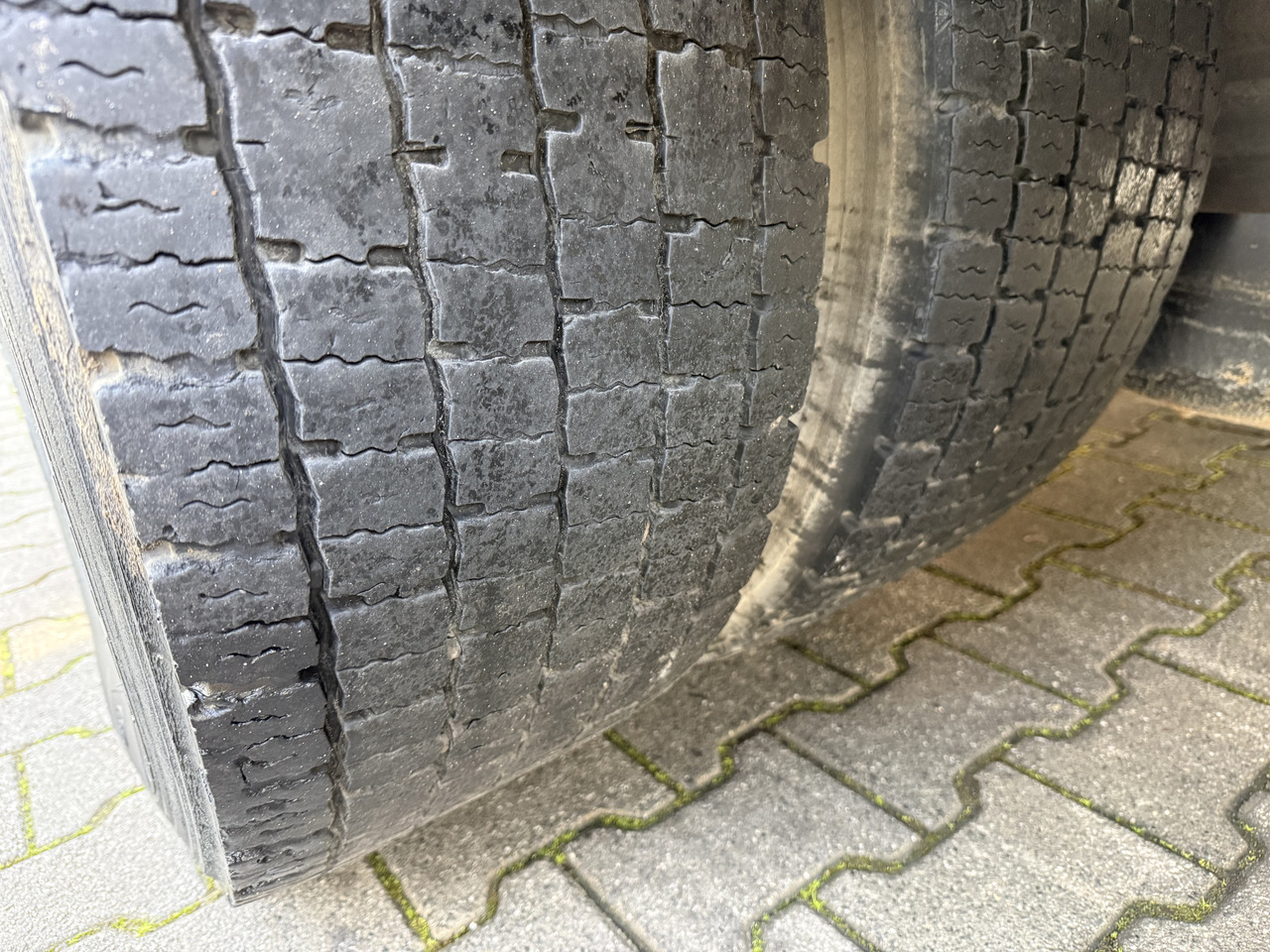 Scania G450 8X2*6 Kipper Kran HMF 2620 K5 - Tipper, Crane truck: picture 4 Scania G450 8X2*6 Kipper Kran HMF 2620 K5 - Tipper, Crane truck: picture 4