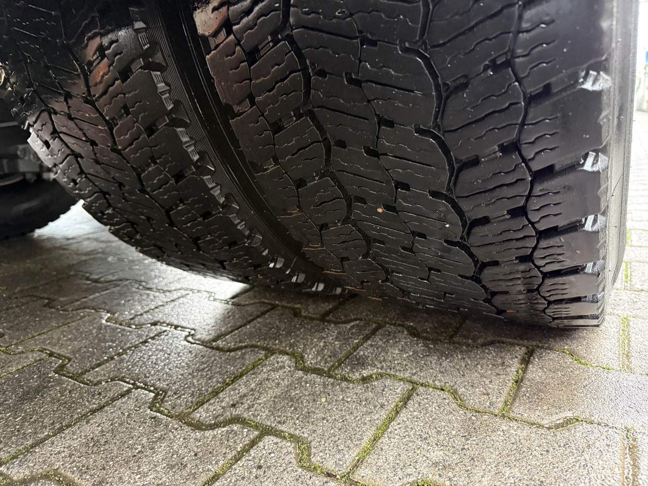 Scania P280 4X2 - Box truck: picture 2 Scania P280 4X2 - Box truck: picture 2