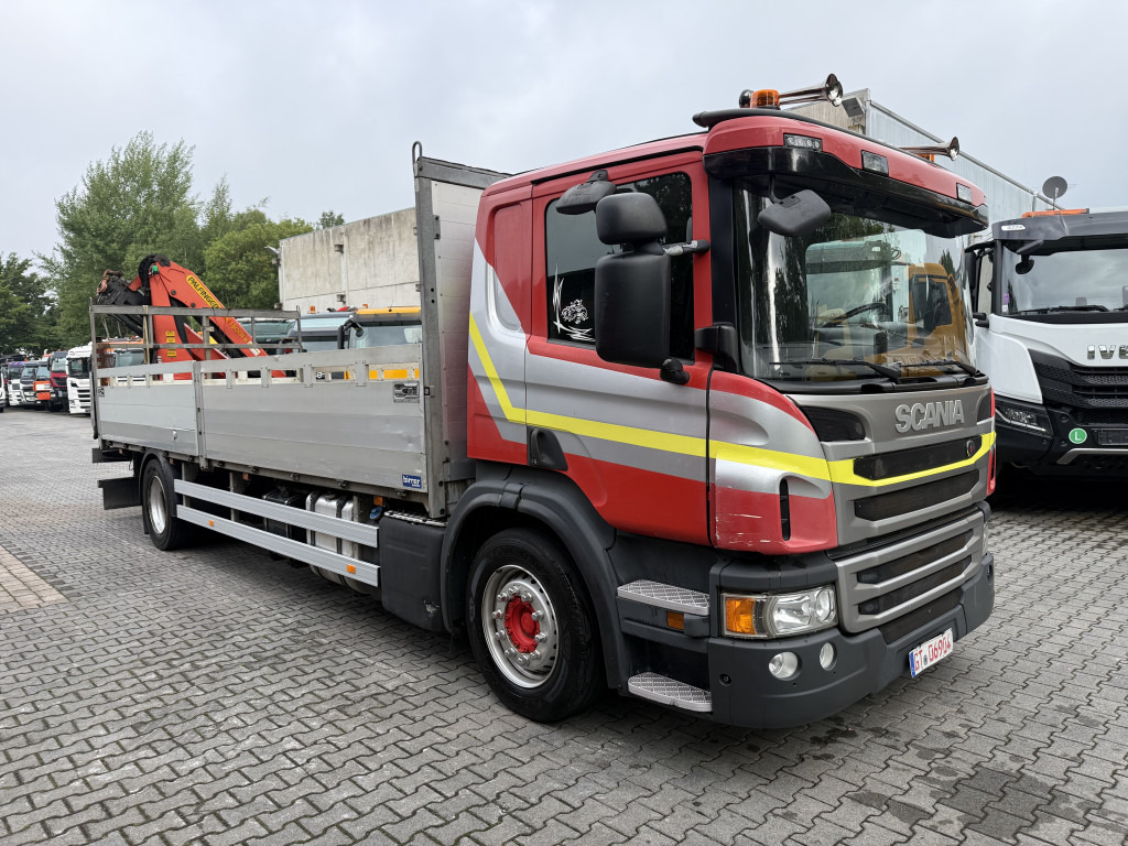 Dropside/ Flatbed truck, Crane truck Scania P410 4X2 Palfinger PK 13001: picture 9