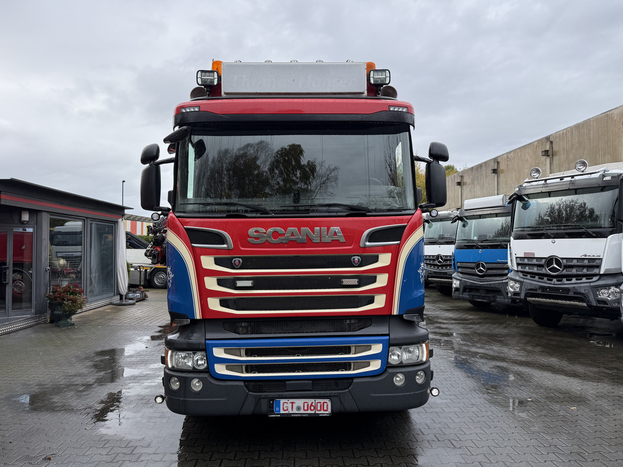 Crane truck, Tipper Scania R580 V8 8X4 Kipper Kran Palfinger 22002: picture 10