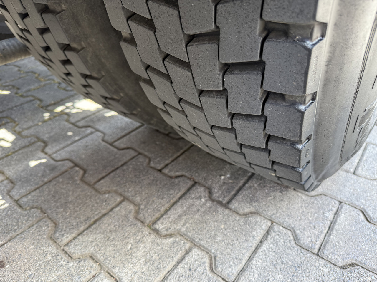 MAN TGA 18.430 Kran Palfinger 16502 bis 26.5 Meter - Tractor unit: picture 4 MAN TGA 18.430 Kran Palfinger 16502 bis 26.5 Meter - Tractor unit: picture 4