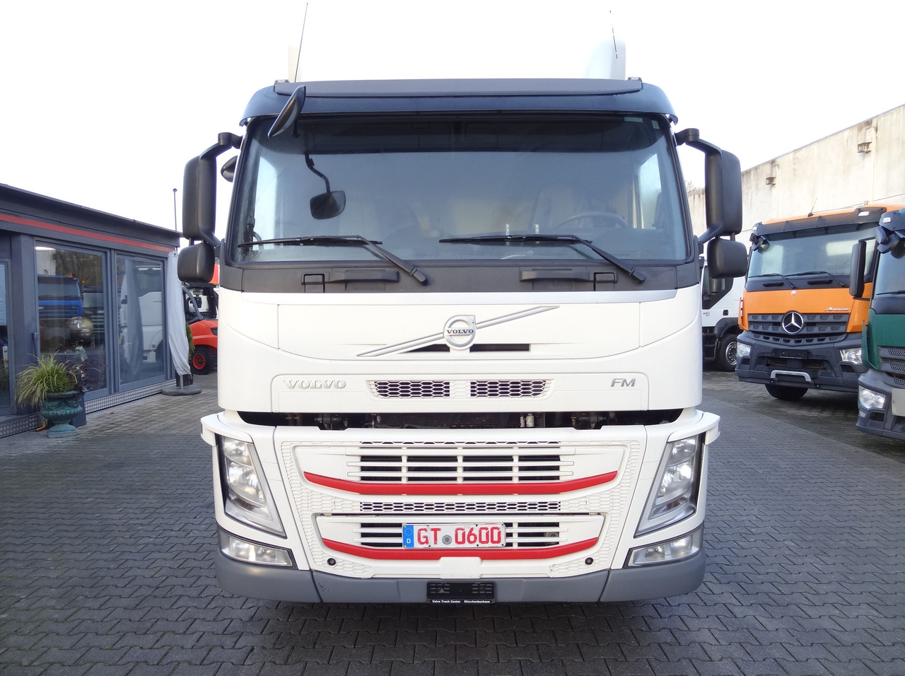 Cab chassis truck Volvo FM420 4X4 X-Track: picture 7 Cab chassis truck Volvo FM420 4X4 X-Track: picture 7