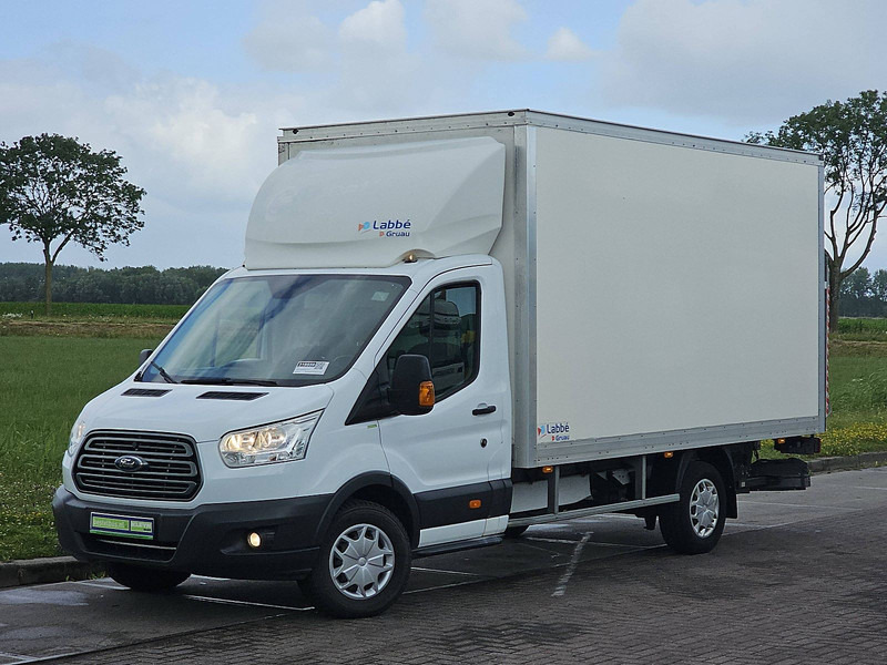 Ford Transit 2.0 Bakwagen Laadklep! - Box van: picture 2 Ford Transit 2.0 Bakwagen Laadklep! - Box van: picture 2