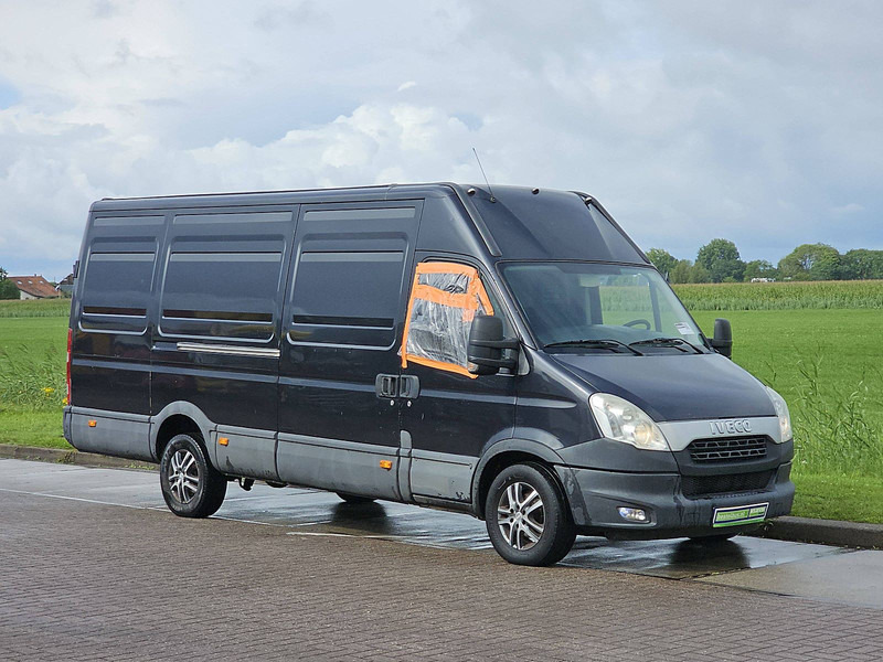 Iveco Daily 35S21 3.0ltr Maxi 200Pk AC - Panel van: picture 5 Iveco Daily 35S21 3.0ltr Maxi 200Pk AC - Panel van: picture 5
