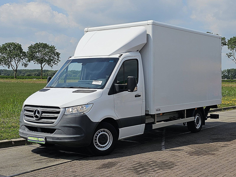 Mercedes-Benz Sprinter 316 Bakwagen Laadklep! - Box van: picture 2 Mercedes-Benz Sprinter 316 Bakwagen Laadklep! - Box van: picture 2