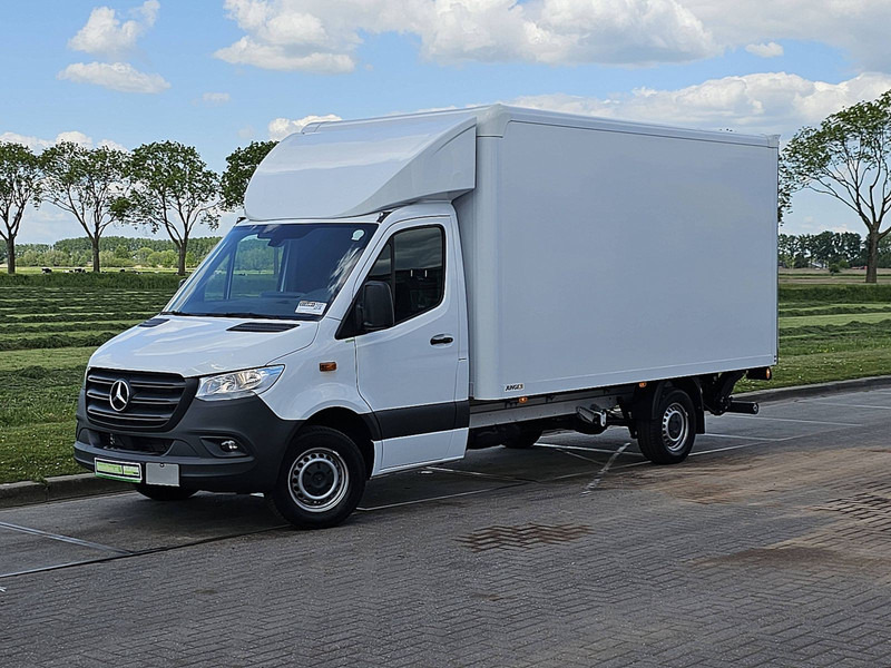 Mercedes-Benz Sprinter 317 Bakwagen Laadklep! - Box van: picture 2 Mercedes-Benz Sprinter 317 Bakwagen Laadklep! - Box van: picture 2