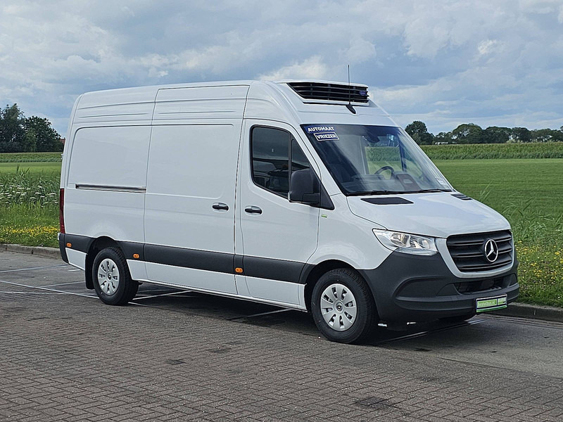 Mercedes-Benz Sprinter 317 L2H2 Koelwagen D/N! - Refrigerated van: picture 5 Mercedes-Benz Sprinter 317 L2H2 Koelwagen D/N! - Refrigerated van: picture 5