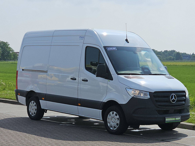 Mercedes-Benz Sprinter 317 L2H2 Koelwagen D/N! - Refrigerated van: picture 5 Mercedes-Benz Sprinter 317 L2H2 Koelwagen D/N! - Refrigerated van: picture 5