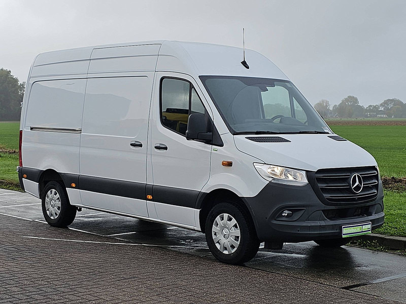 Mercedes-Benz Sprinter 317 L2H2 Navi RWD - Panel van: picture 5 Mercedes-Benz Sprinter 317 L2H2 Navi RWD - Panel van: picture 5