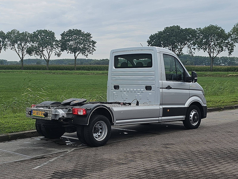 Volkswagen Crafter 50 2.0 TDI 177 TREKKER - Panel van: picture 3 Volkswagen Crafter 50 2.0 TDI 177 TREKKER - Panel van: picture 3