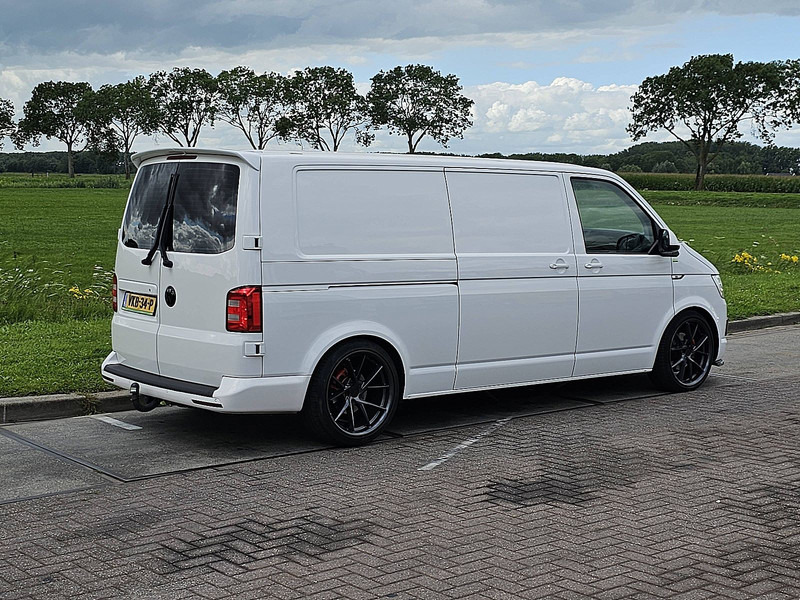 Volkswagen Transporter 2.0 TDI L2H1 LED EDITION! - Small van: picture 3 Volkswagen Transporter 2.0 TDI L2H1 LED EDITION! - Small van: picture 3