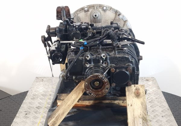 ZF 6S850 Renault Spec Gearbox - Gearbox: picture 5 ZF 6S850 Renault Spec Gearbox - Gearbox: picture 5