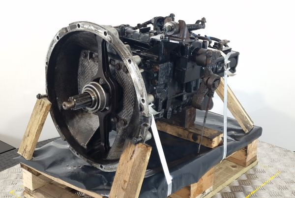 ZF 6S850 Renault Spec Gearbox - Gearbox: picture 1 ZF 6S850 Renault Spec Gearbox - Gearbox: picture 1