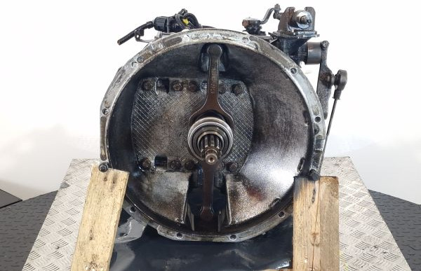 ZF 6S850 Renault Spec Gearbox - Gearbox: picture 2 ZF 6S850 Renault Spec Gearbox - Gearbox: picture 2