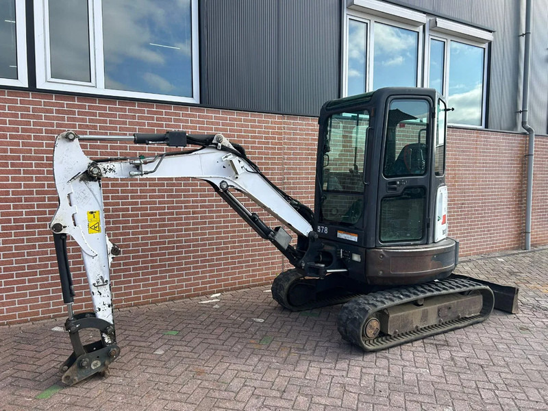Bobcat E26 - Mini excavator: picture 1 Bobcat E26 - Mini excavator: picture 1
