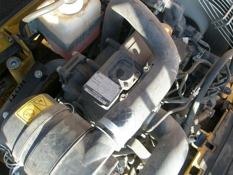 Mini excavator Caterpillar 300.9: picture 6