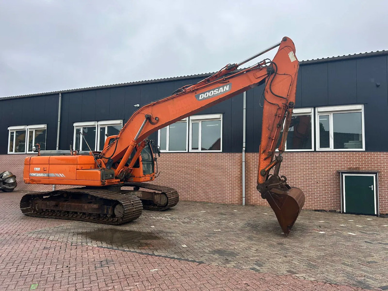 Doosan DX255LC - Crawler excavator: picture 4 Doosan DX255LC - Crawler excavator: picture 4