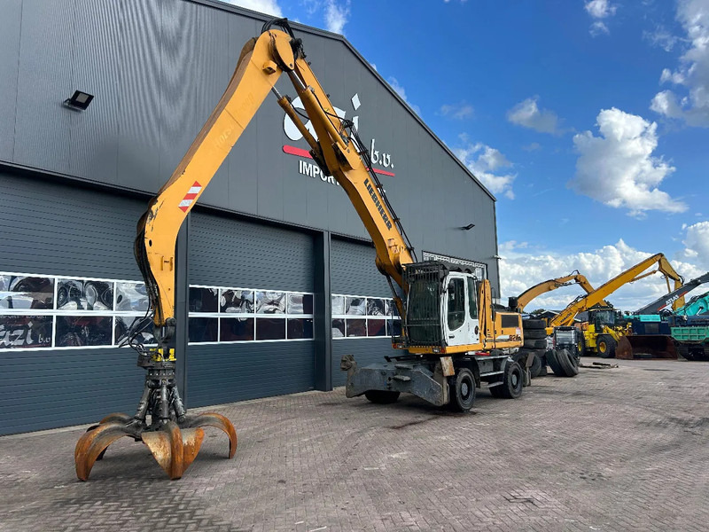 Liebherr A924C - Waste/ Industry handler: picture 1 Liebherr A924C - Waste/ Industry handler: picture 1