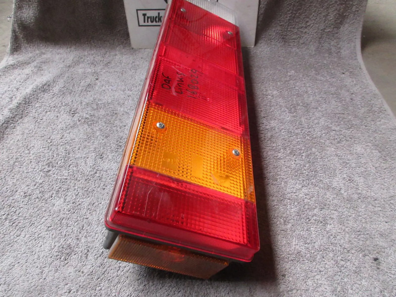 DAF 168029 ACHTERLAMP DAF XF CF EURO 3 // 5 LINKS - Tail light for Truck: picture 2 DAF 168029 ACHTERLAMP DAF XF CF EURO 3 // 5 LINKS - Tail light for Truck: picture 2