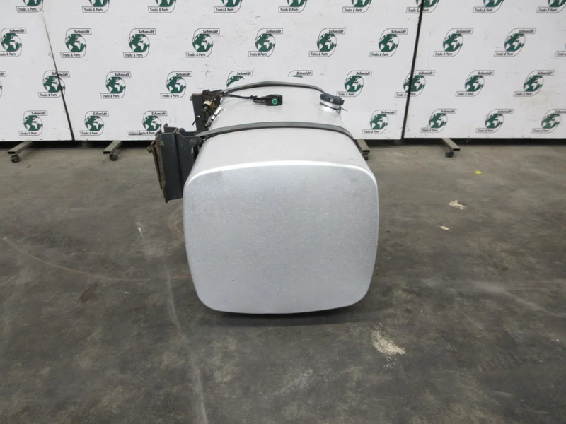 DAF 1681826 DIESEL TANK 620 LITER DAF CF XF EURO 6 - Fuel tank for Truck: picture 2 DAF 1681826 DIESEL TANK 620 LITER DAF CF XF EURO 6 - Fuel tank for Truck: picture 2