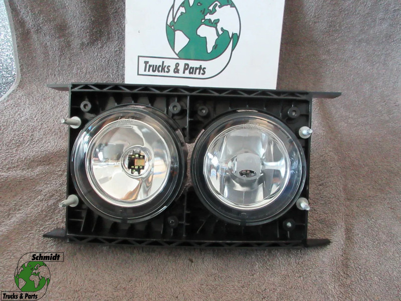 DAF 1725272 // 1725270 // 1725271 // 1725273 MISTLAMP NIEUWE LINKS & RECHTS DAF XF CF LF EURO 5 - Fog light for Truck: picture 1 DAF 1725272 // 1725270 // 1725271 // 1725273 MISTLAMP NIEUWE LINKS & RECHTS DAF XF CF LF EURO 5 - Fog light for Truck: picture 1