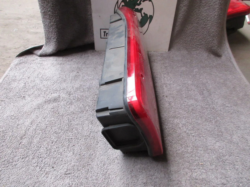 DAF 1875579 ACHTERLAMP DAF XF CF LF EURO 6 RECHTS & LINKS - Tail light for Truck: picture 2 DAF 1875579 ACHTERLAMP DAF XF CF LF EURO 6 RECHTS & LINKS - Tail light for Truck: picture 2