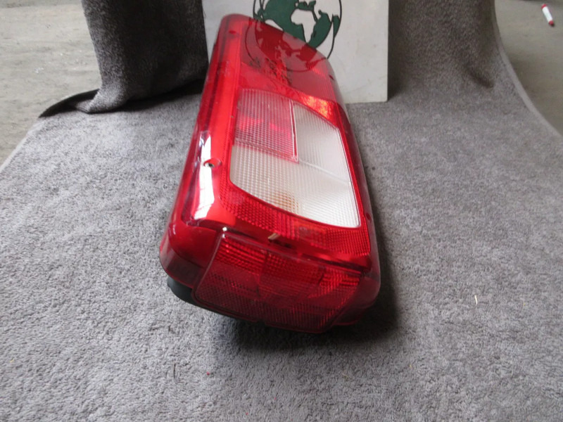 DAF 1875580 /// 1875581 ACHTERLAMP DAF CF XF LF EURO 6 R+L - Tail light for Truck: picture 2 DAF 1875580 /// 1875581 ACHTERLAMP DAF CF XF LF EURO 6 R+L - Tail light for Truck: picture 2