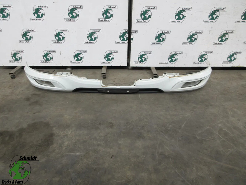 DAF 1876631 DAF CF 450 BUMPER MODEL 2021 EURO 6 NIEUWE EN GEBRUIKT - Bumper for Truck: picture 1 DAF 1876631 DAF CF 450 BUMPER MODEL 2021 EURO 6 NIEUWE EN GEBRUIKT - Bumper for Truck: picture 1