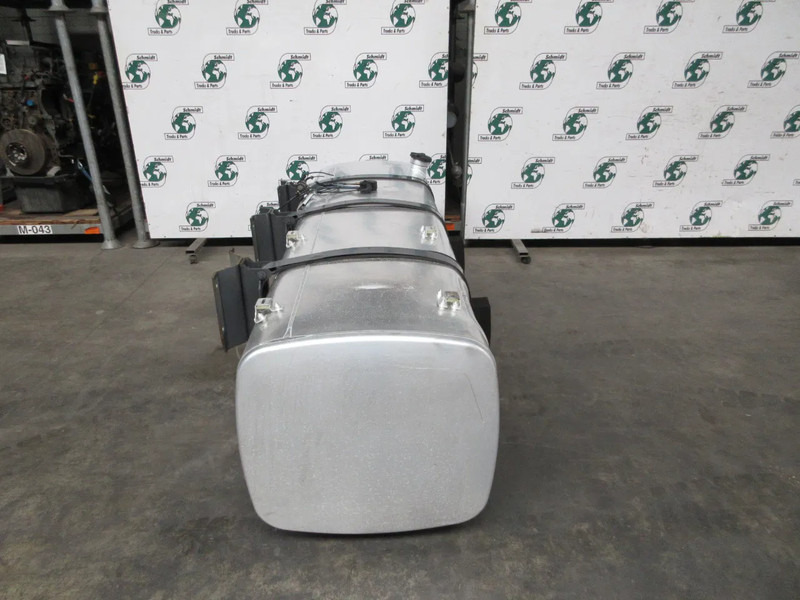 DAF 1944801 DIESEL TANK DAF XF CF MODEL 2021 845 LITER INHOUD - Fuel tank for Truck: picture 4 DAF 1944801 DIESEL TANK DAF XF CF MODEL 2021 845 LITER INHOUD - Fuel tank for Truck: picture 4