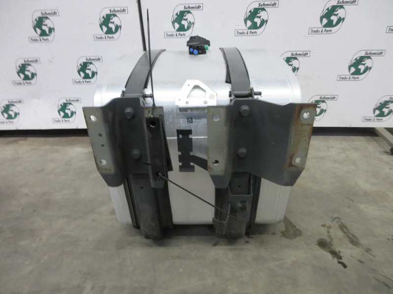 DAF 1949904 DIESELTANK 325 LITER DAF CF XF EURO 6 MODEL 2020 - Fuel tank for Truck: picture 3 DAF 1949904 DIESELTANK 325 LITER DAF CF XF EURO 6 MODEL 2020 - Fuel tank for Truck: picture 3