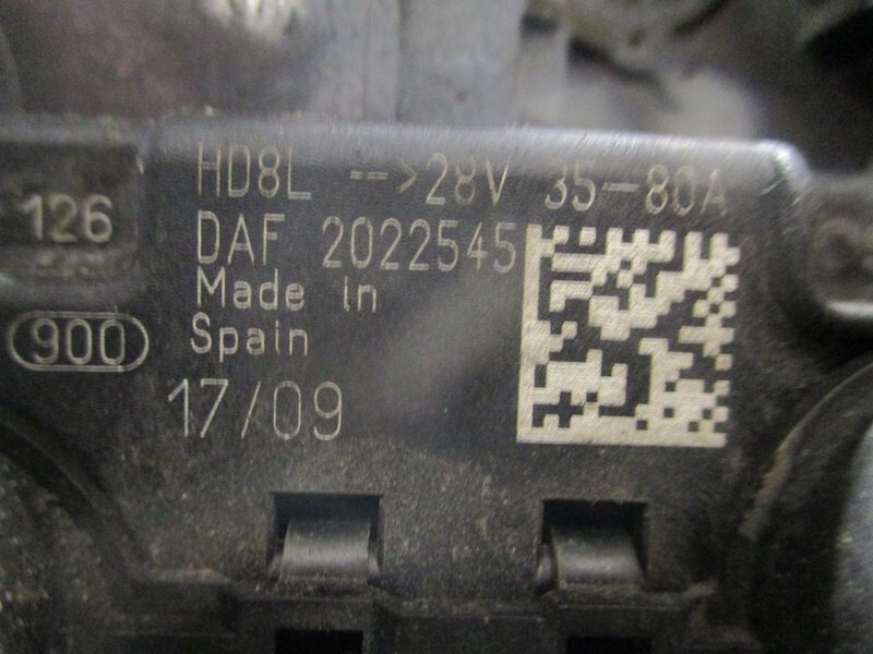 DAF 2025545 Dynamo XF 106 - Alternator for Truck: picture 2 DAF 2025545 Dynamo XF 106 - Alternator for Truck: picture 2