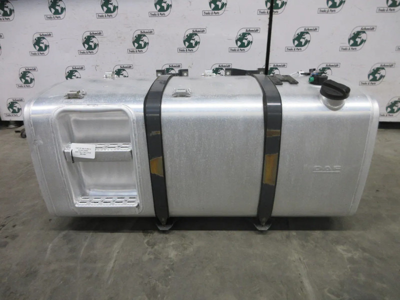 DAF 2041734 DIESELTANK 700 LITER DAF XF CF 480 EURO 6 MODEL 2020 - Fuel tank for Truck: picture 5 DAF 2041734 DIESELTANK 700 LITER DAF XF CF 480 EURO 6 MODEL 2020 - Fuel tank for Truck: picture 5