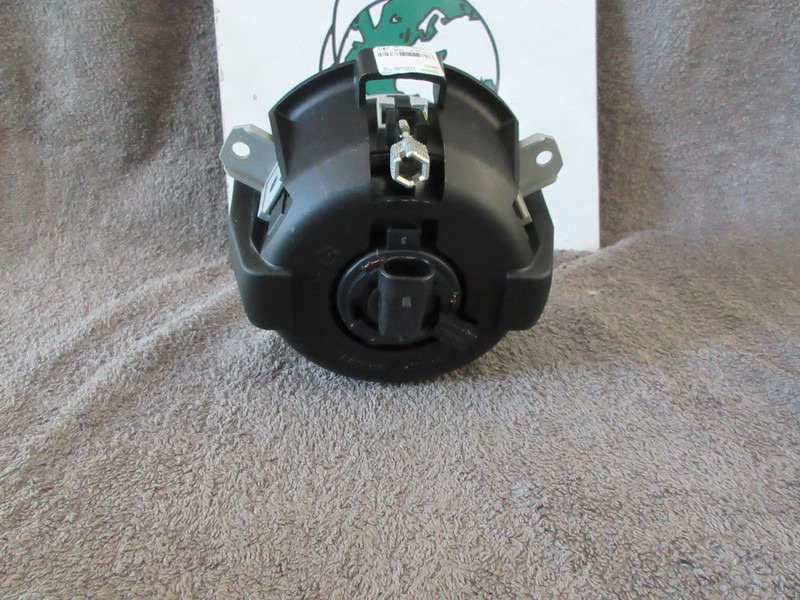 Iveco 504032145//41221083 MISTLAMP NIEUWE !!! IVECO STRALIS EURO 5 - Fog light for Truck: picture 2 Iveco 504032145//41221083 MISTLAMP NIEUWE !!! IVECO STRALIS EURO 5 - Fog light for Truck: picture 2