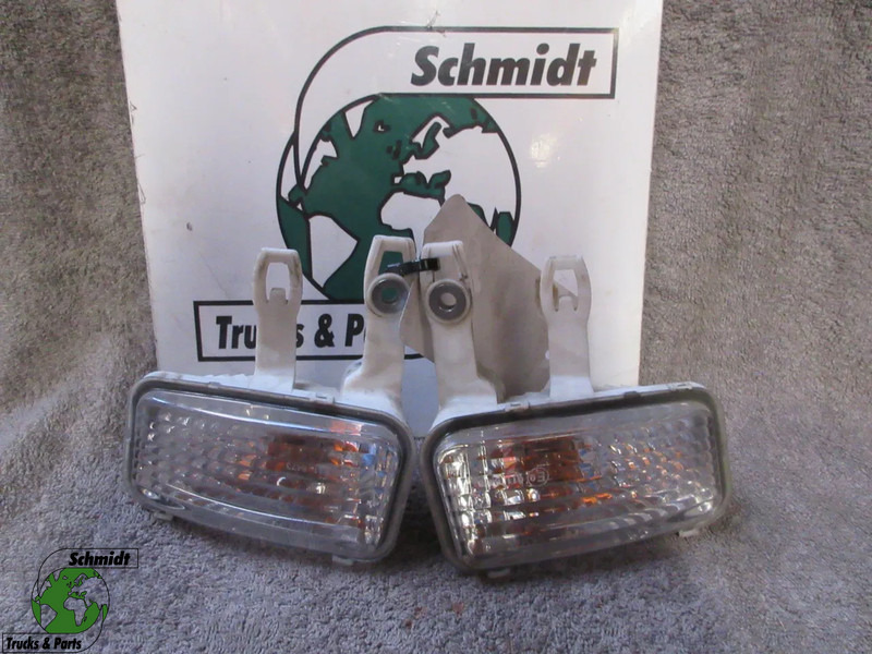 MAN 81.25320-6122 KNIPERLICHT RECHTS EN LINKS MAN TGM TGL EURO 6 - Turn signal for Truck: picture 1 MAN 81.25320-6122 KNIPERLICHT RECHTS EN LINKS MAN TGM TGL EURO 6 - Turn signal for Truck: picture 1