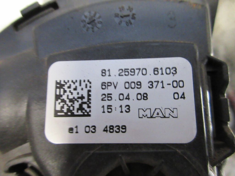 MAN 81.25970-6103 Gaspedaal - Pedal for Truck: picture 5 MAN 81.25970-6103 Gaspedaal - Pedal for Truck: picture 5