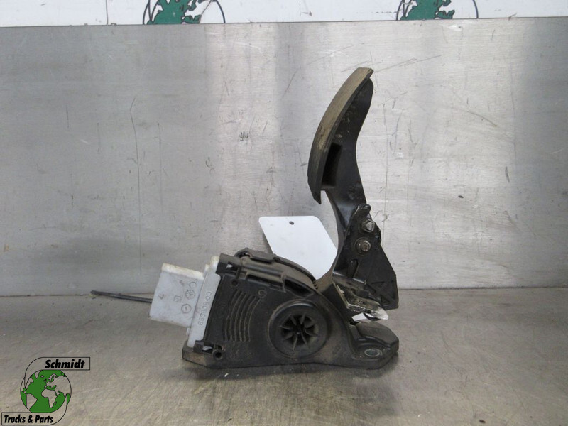 MAN 81.25970-6103 Gaspedaal - Pedal for Truck: picture 1 MAN 81.25970-6103 Gaspedaal - Pedal for Truck: picture 1