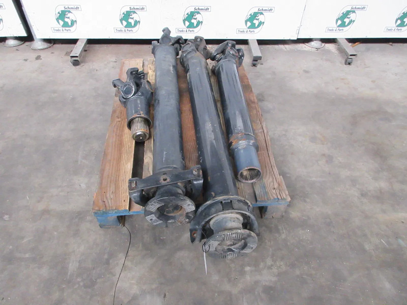 MAN 81.39366-6137//81.39366-6140//81.39326-6120 AANDRIJFAS MAN 41.440 8X4 EURO 6 - Drive shaft for Truck: picture 2 MAN 81.39366-6137//81.39366-6140//81.39326-6120 AANDRIJFAS MAN 41.440 8X4 EURO 6 - Drive shaft for Truck: picture 2